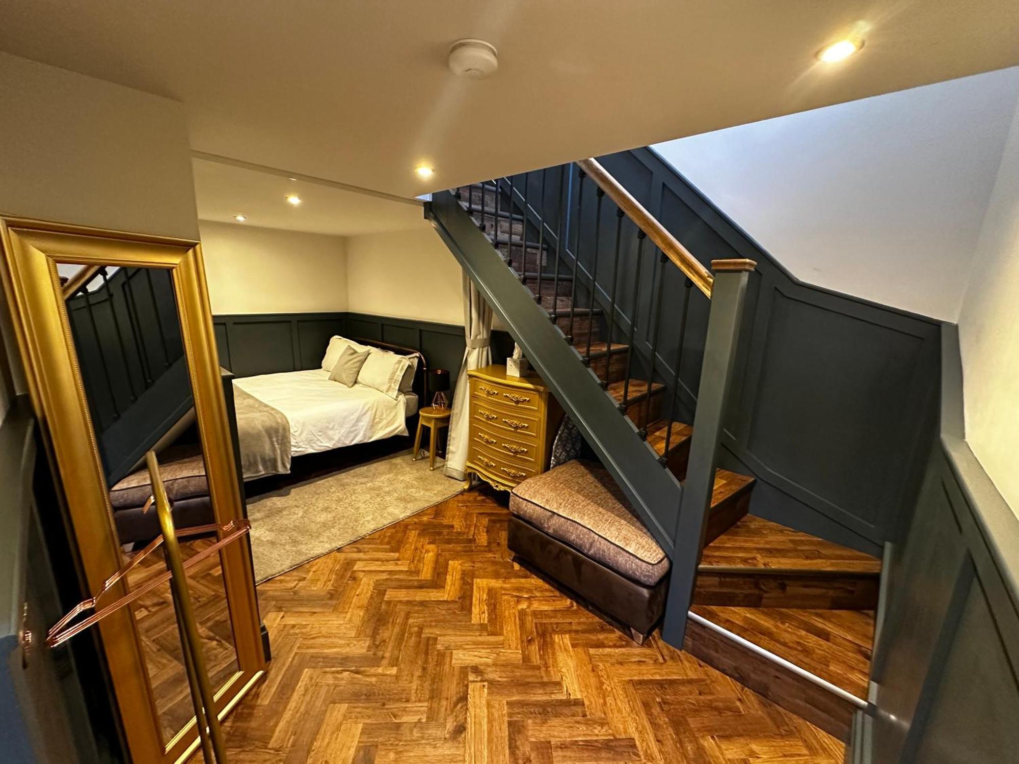Unique Victorian Stable Conversion Halifax Bagian luar foto